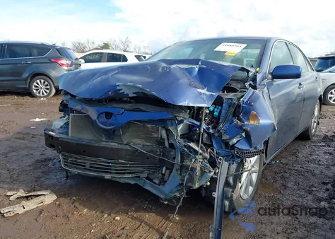 2011 Toyota Camry Se/Le/Xle from USA, damaged, VIN 4T1BF3EK9BU726840